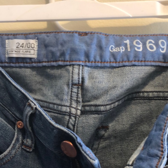 Gap jean please note bottom hem is cut. - Picture 1 of 3